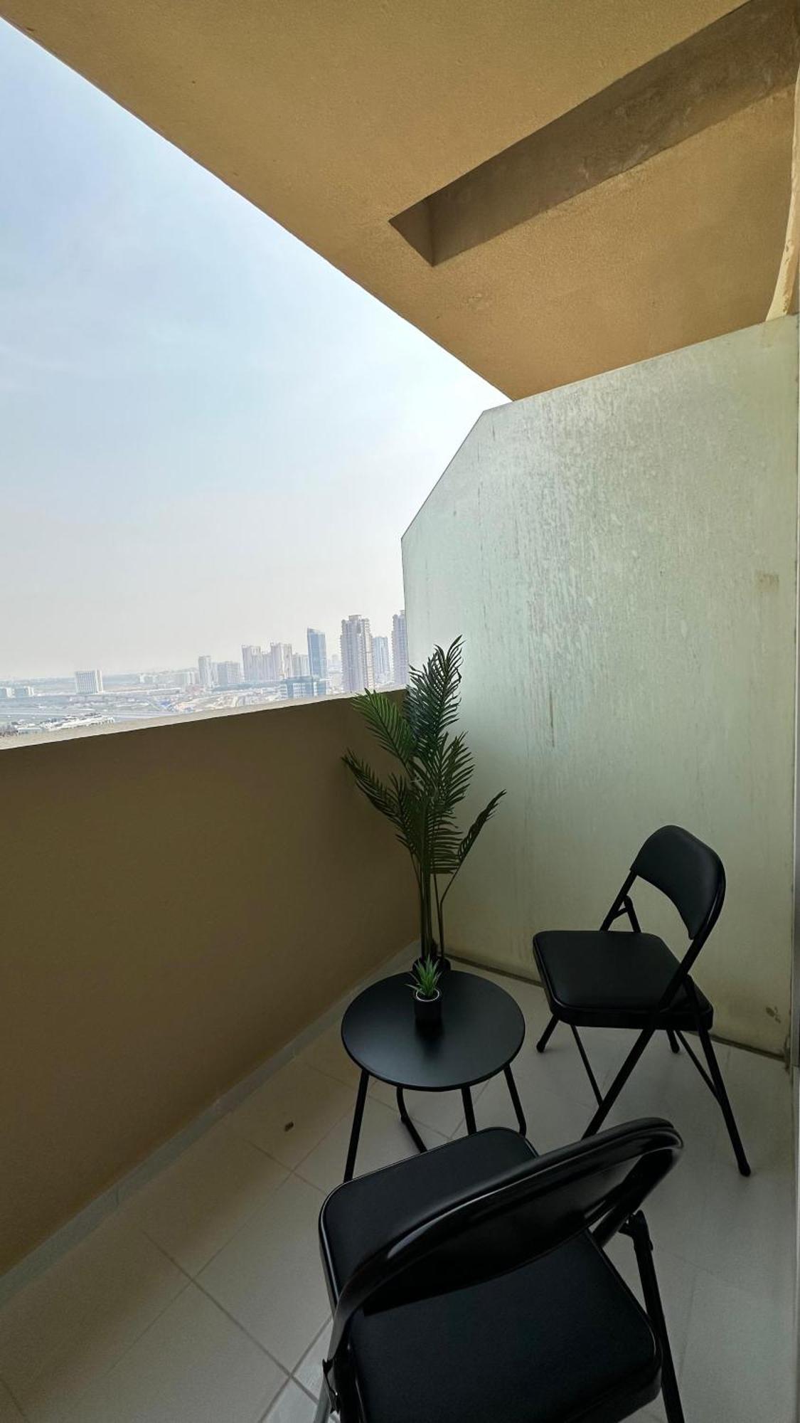 Your Perfect Stay In Jvc Dubai Esterno foto